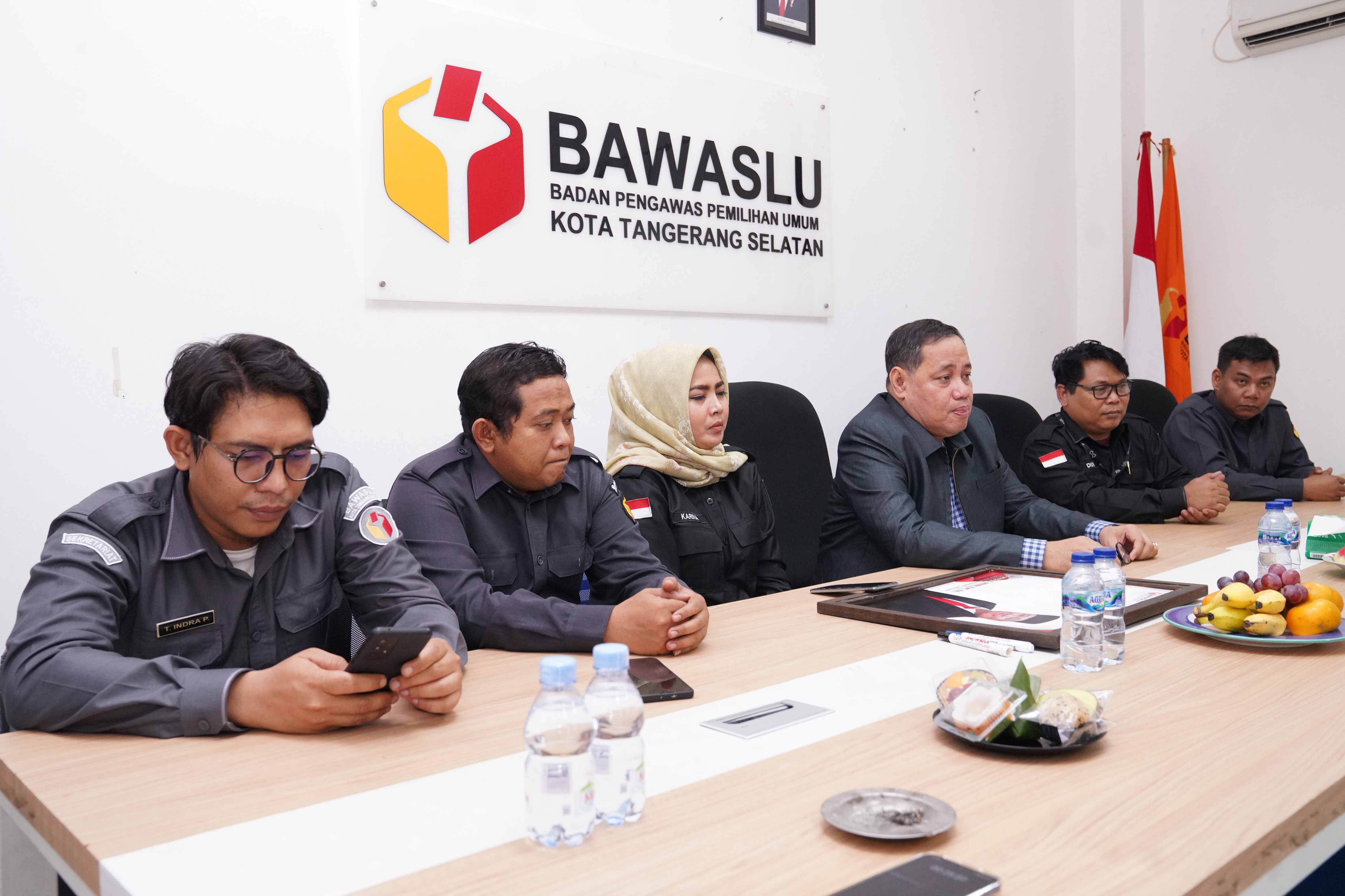 Badan Pengawas Pemilihan Umum Kota Tangerang Selatan Sambut Kunjungan Anggota Bawaslu Herwyn JH Malonda, Senin, (23/9/24)
