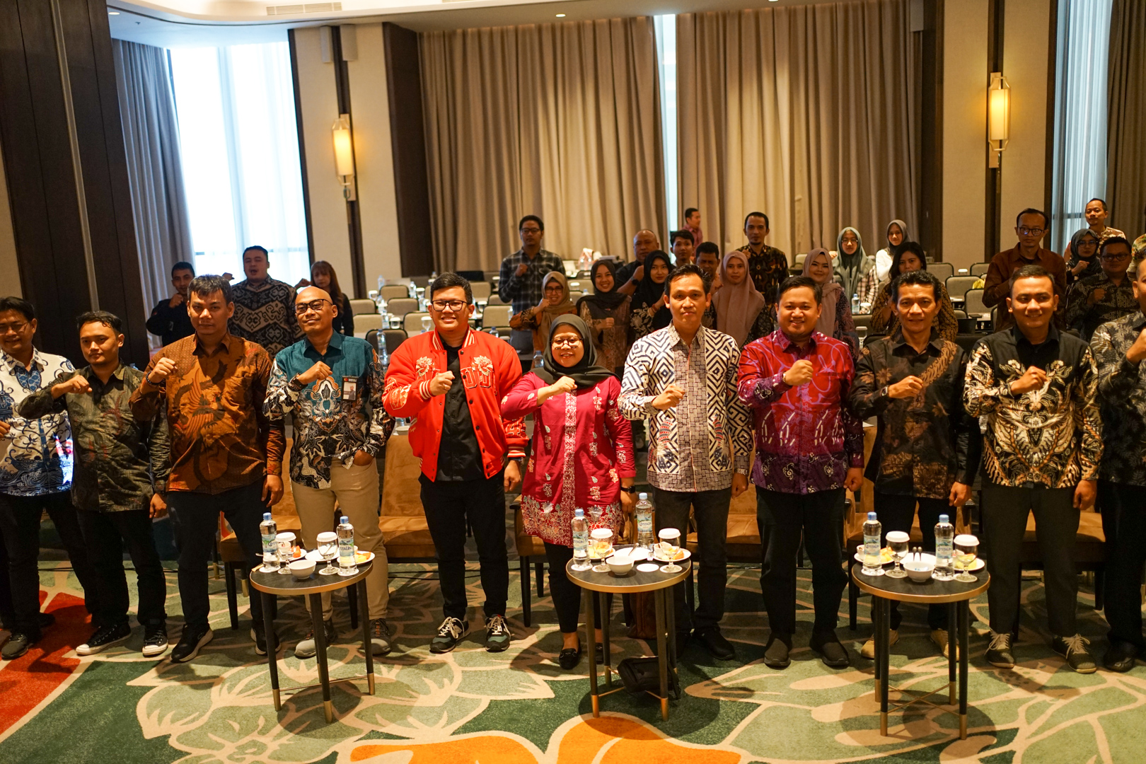 Pelatihan Pengelolaan Tata Naskah Dinas dan Kearsipan Serta Kehumasan dalam meningkatkan kemampuan Public speaking pada Bawaslu Kab/Kota Tahun 2024.