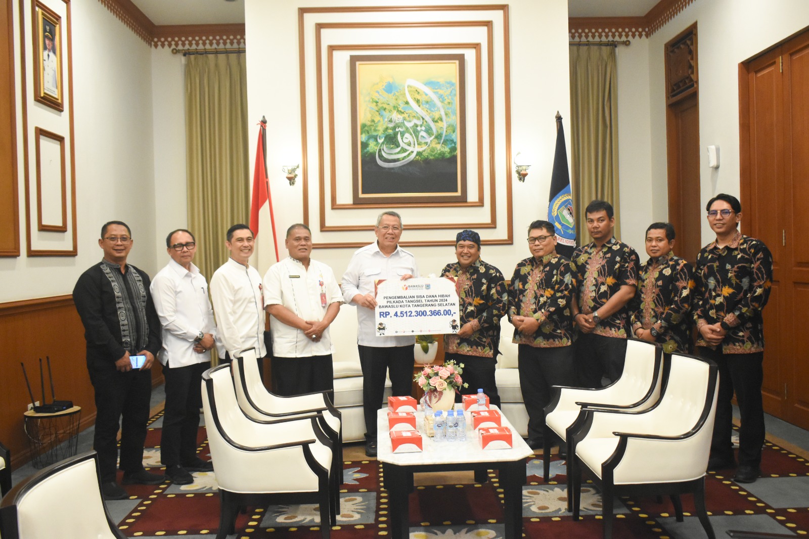 Bawaslu Tangsel Kembalikan Sisa Dana Hibah Pilkada Rp.4,5 Miliar ke Pemkot Tangsel