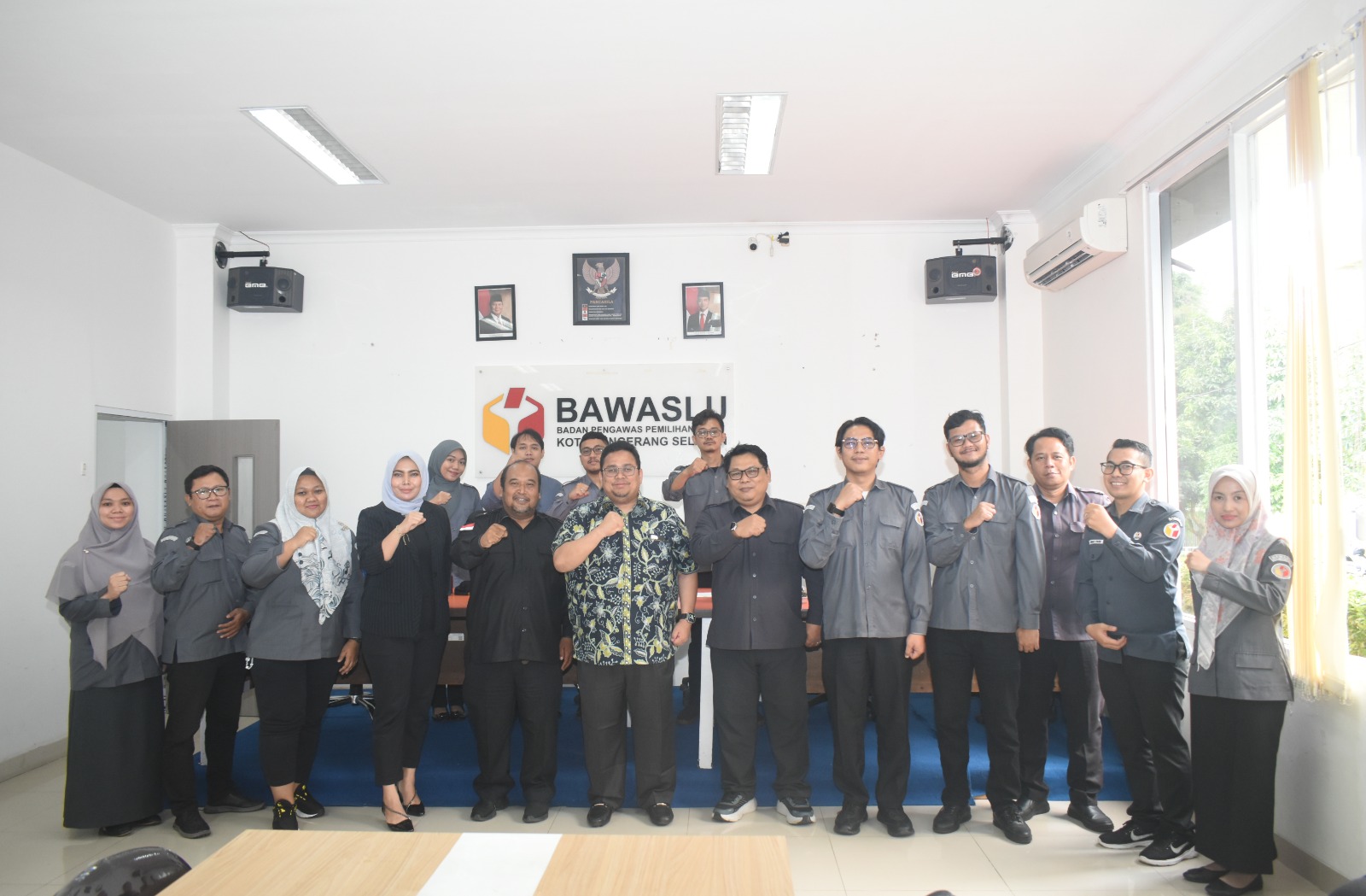Ketua Bawaslu RI Kunjungi Bawaslu Tangsel, Tinjau Langsung Kinerja Pegawai CPNS, PPPK, dan PPNPNS