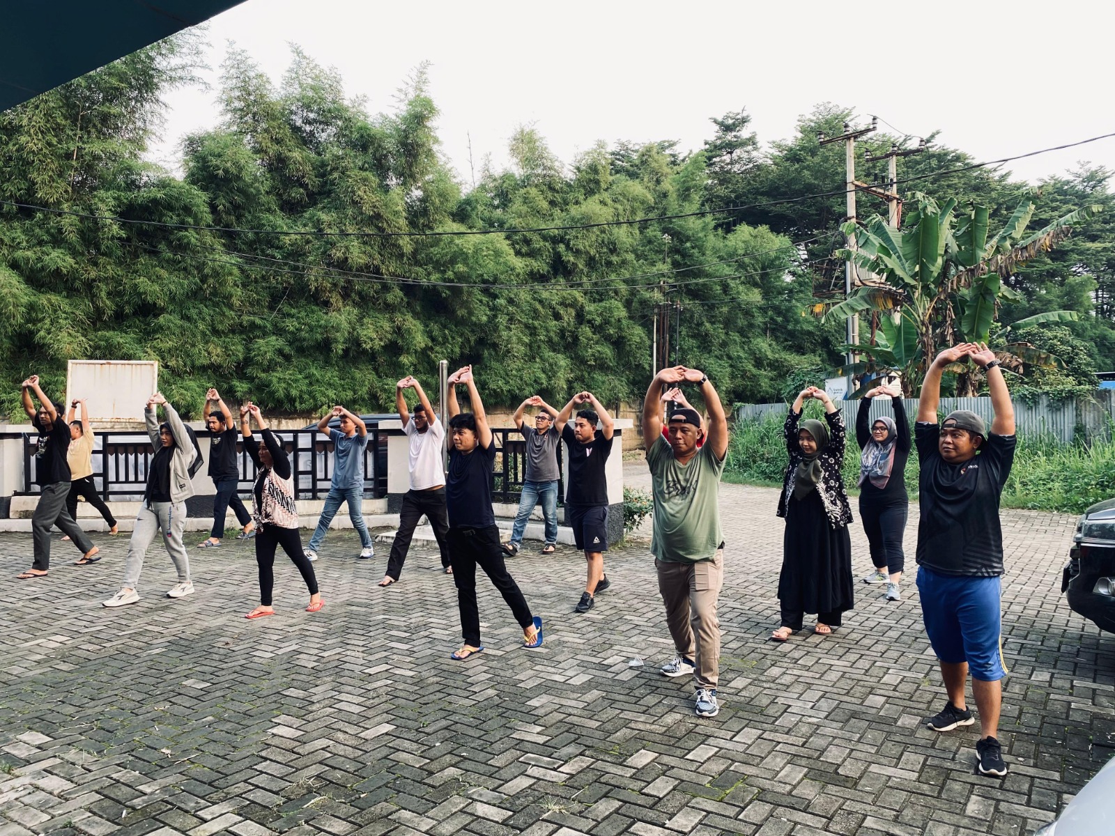 Bawaslu Tangsel Ajak Pegawai, Jaga Kebugaran Lewat Senam Sehat Jumat Sore