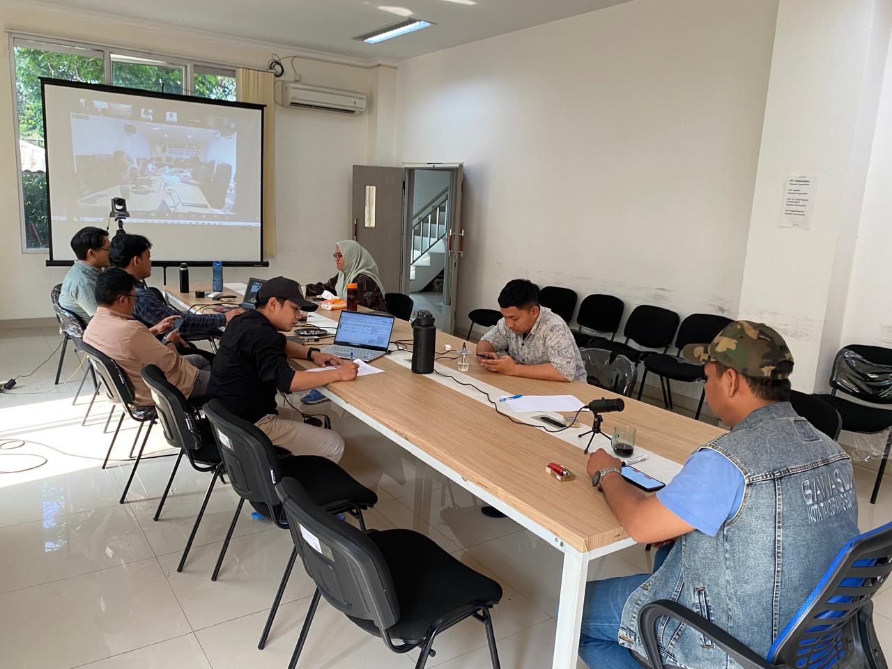 Tingkatkan Kualitas Informasi Publik, Bawaslu Tangsel Hadiri Rapat Evaluasi Publikasi dan Pemberitaan
