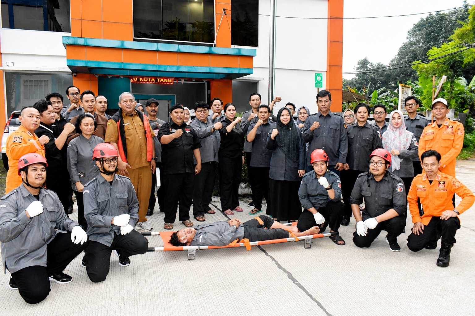 Simulasi Kesiapsiagaan Gempa Bumi, Bawaslu Kota Tangerang Selatan Uji Respons dan Koordinasi