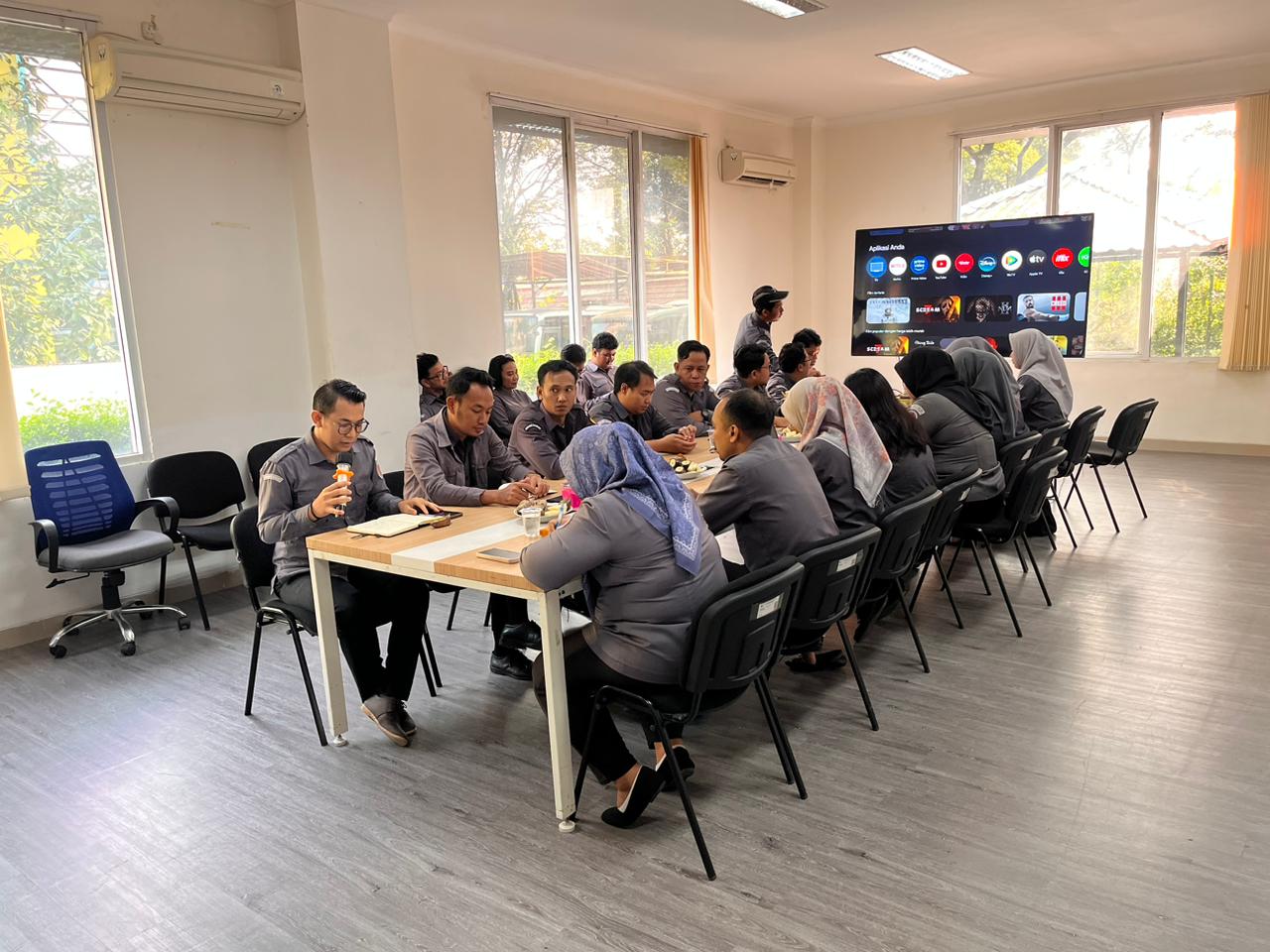 Tingkatkan Kapasitas Pengawasan, Bawaslu Tangsel Laksanakan Rapat Pembahasan Dampak Dinamika Internal Partai Politik terhadap PDPPB serta Evaluasi Perjalanan Data PDPB Secara Periodik