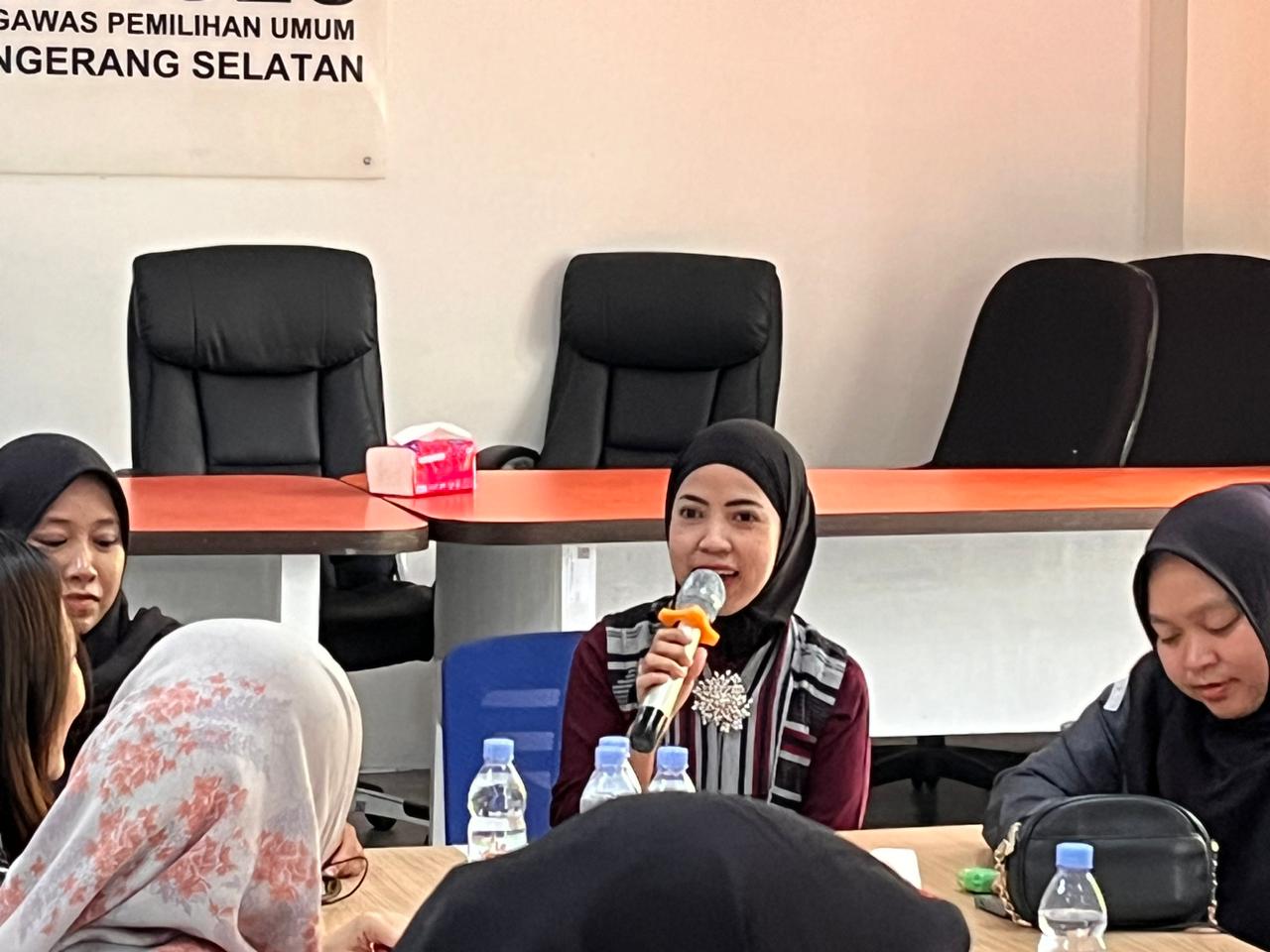 Bawaslu Tangsel Perkuat Kapasitas Personal Branding dan Public Speaking dalam rangka Membangun Citra Kelembagaan