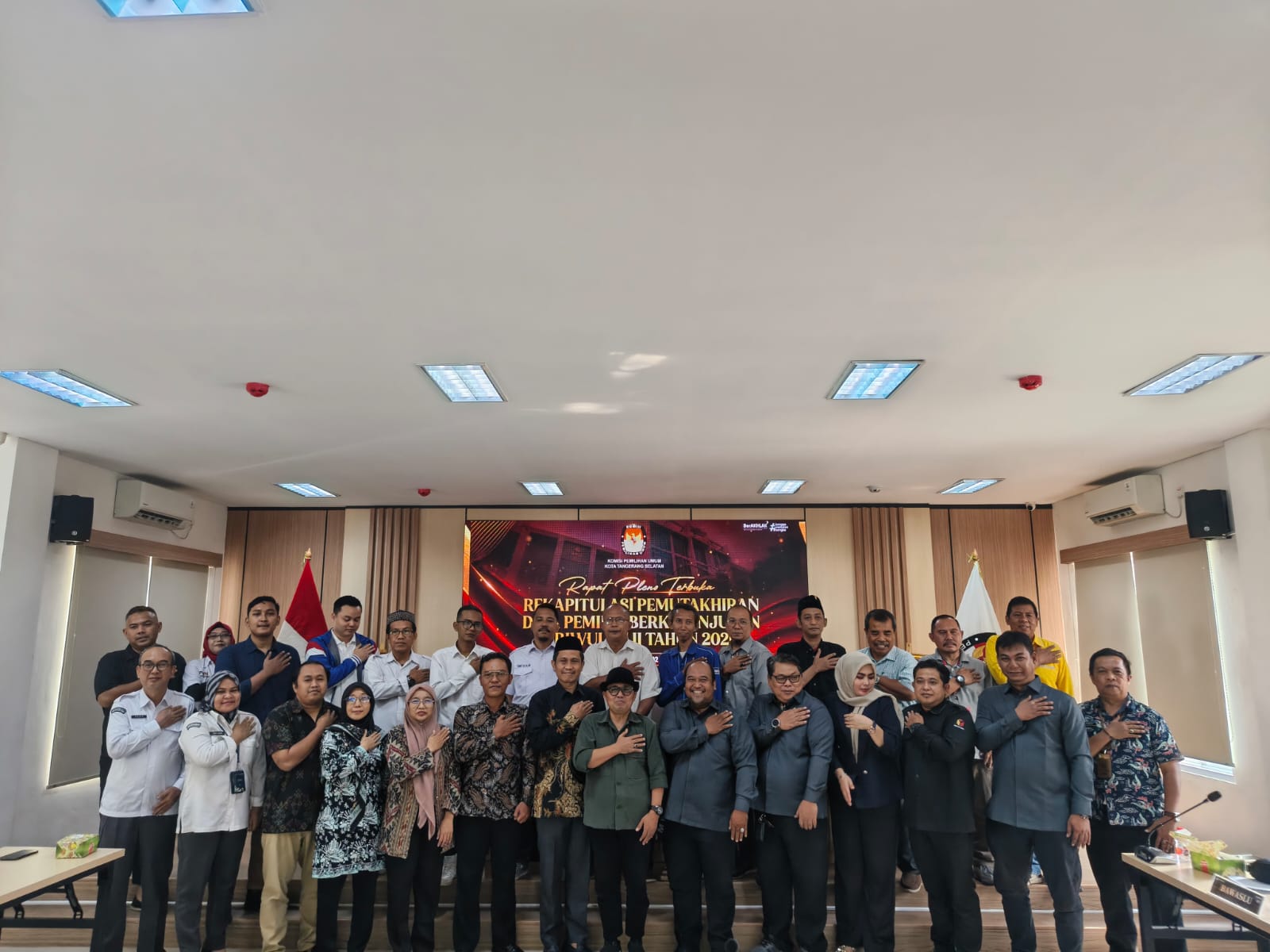 Bawaslu Kota Tangerang Selatan Hadiri Rapat Pleno Terbuka Rekapitulasi Pemutakhiran Data Pemilih Berkelanjutan Triwulan II Tahun 2026