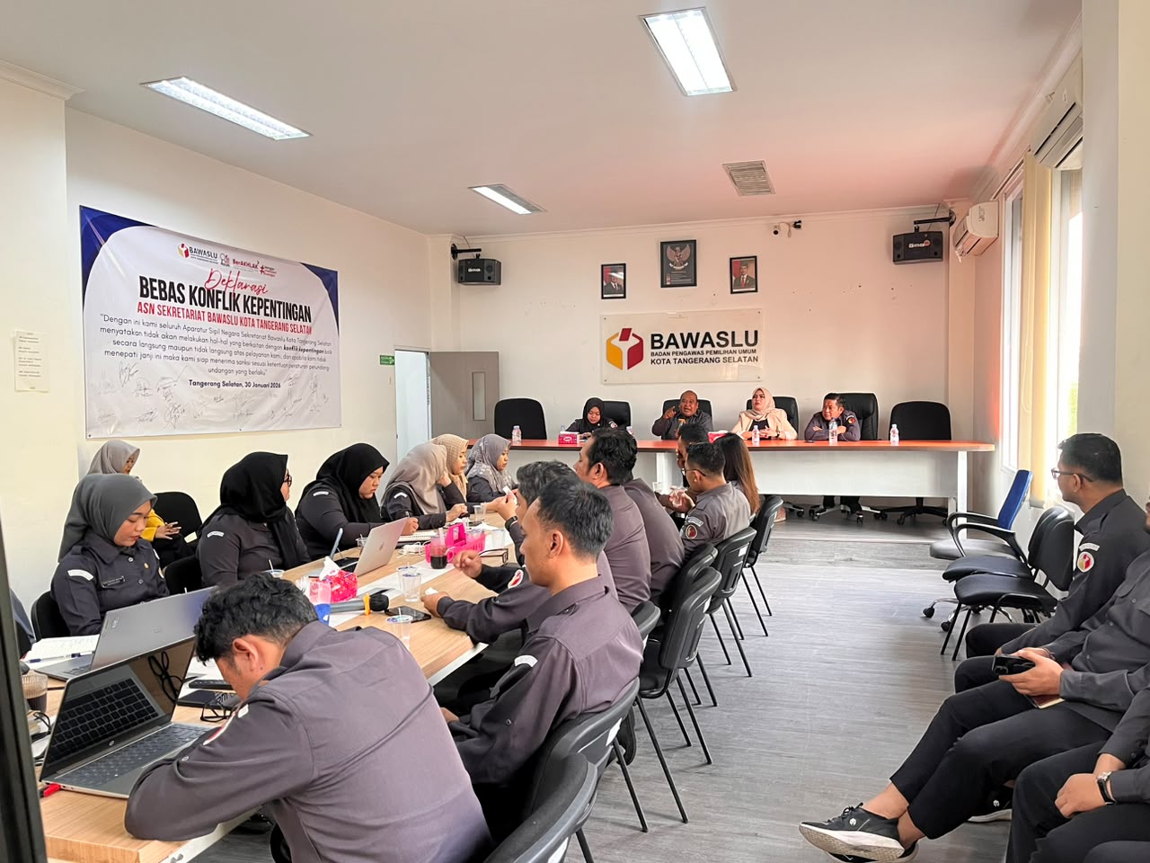 Terus Tingkatkan Kapasitas Sumber Daya Manusia, Bawaslu Kota Tangerang Selatan Laksanakan Briefing Rutin Pertama di Bulan Agustus 2026