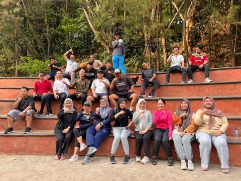 Rabu Sehati, Bawaslu Kota Tangerang Selatan Perkuat Kebugaran dan Kebersamaan Pegawai