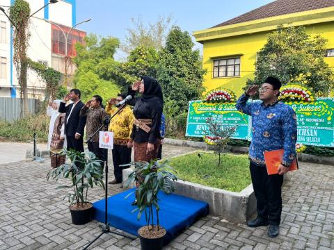 Laksanakan Kewajiban Nasional, Bawaslu Tangsel Selenggarakan Upacara HUT Kemerdekaan ke-81 Republik Indonesia