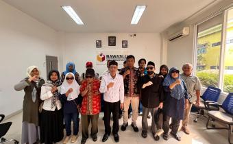 Kunjungan Audiensi Persatuan Tunanetra Indonesia (PERTUNI) ke Bawaslu Kota Tangerang Selatan.