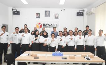 Bersama Anggota Bawaslu Provinsi Ini, Bawaslu Tangsel Dapatkan Tips Kerja Cermat dan Pintar