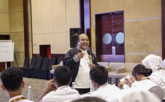 Bawaslu Tangsel Ajak Pemilih Pemula Jadi “Jawara Demokrasi” dalam Sosialisasi KPU Tangsel