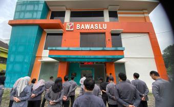 Minggu Pertama di Tahun 2026, Bawaslu Tangsel Bakar Semangat 
