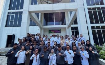 Halal bi Halal Bawaslu kota Tangerang Selatan dengan KPU kota Tangerang Selatan