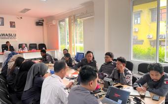 Koordinasi Aktif bersama KPU Tangsel, Bawaslu Tangsel Laksanakan Rapat Koordinasi Pra Pleno PDPB Triwulan II Tahun 2026