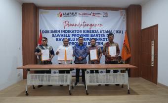 Bawaslu Tangsel Ikuti Penandatanganan IKU, Perkuat Kinerja Pengawasan Pemilu