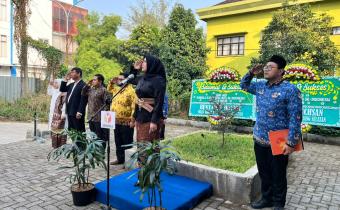 Laksanakan Kewajiban Nasional, Bawaslu Tangsel Selenggarakan Upacara HUT Kemerdekaan ke-81 Republik Indonesia